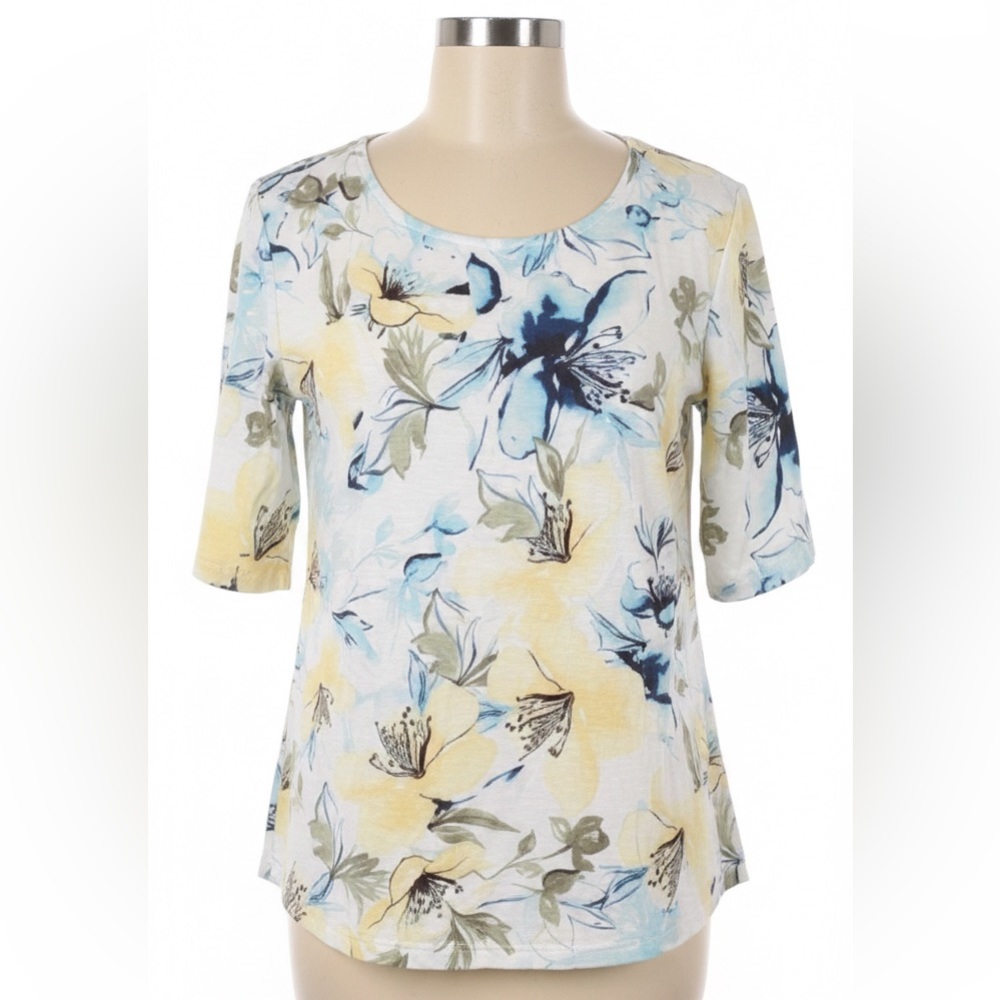 CHICO'S White Floral Pastel Short Sleeve Blouse - Watercolor Print - Size 1 / M